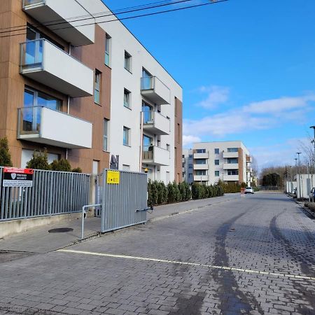 16 Apartamenty Ptak Szpital Matki Polki Szpital Kopernika Mandoria Orientarium Atlas Arena Plac Zabaw - Zamojska 20A M16 Parking Lodz  Ngoại thất bức ảnh