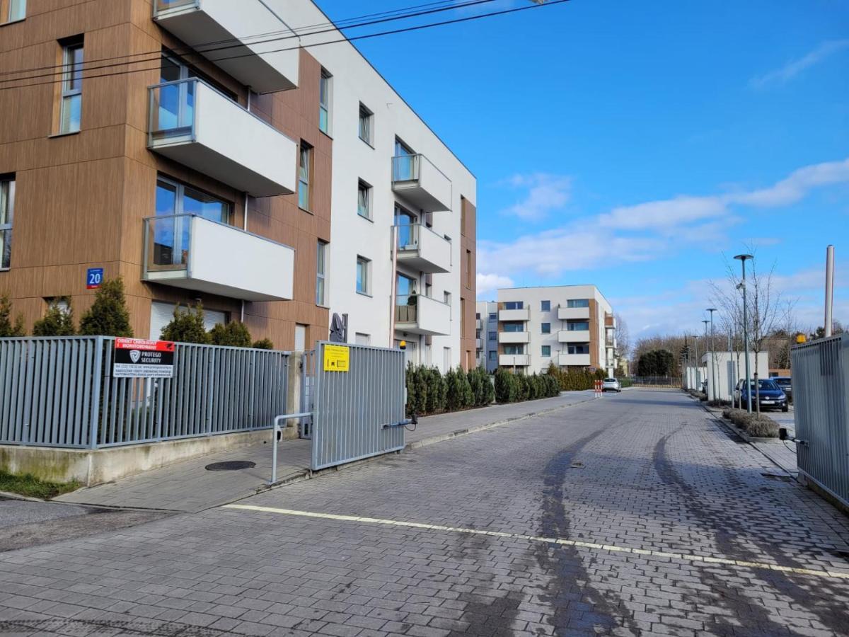 16 Apartamenty Ptak Szpital Matki Polki Szpital Kopernika Mandoria Orientarium Atlas Arena Plac Zabaw - Zamojska 20A M16 Parking Lodz  Ngoại thất bức ảnh